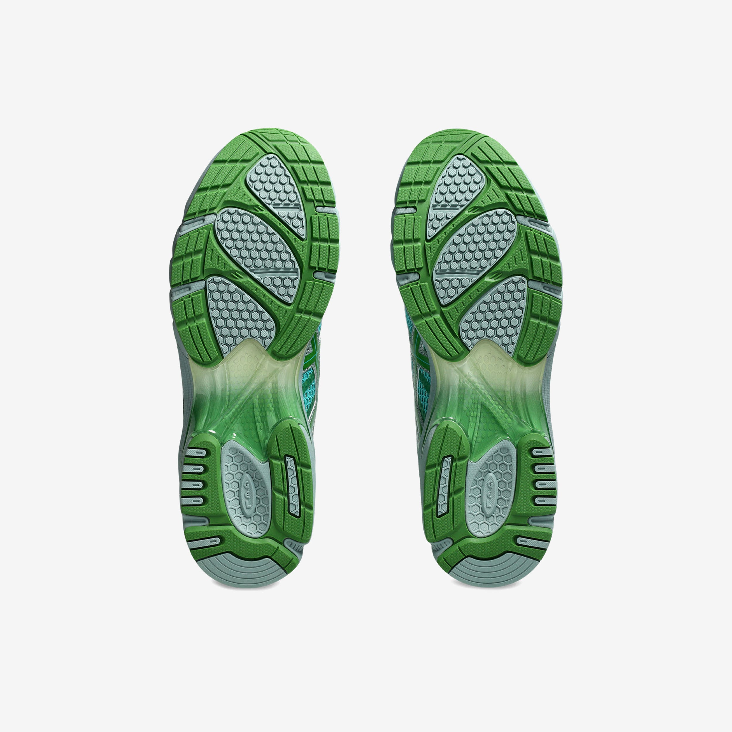 UB9-S Gel-DS Trainer 14