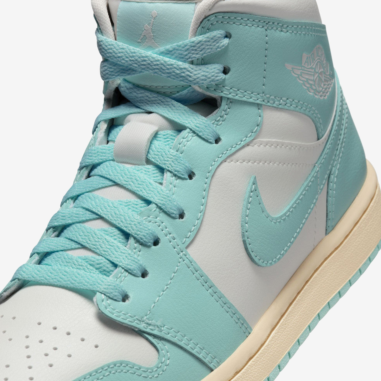 Wmns Air Jordan 1 Mid | BQ6472-132
