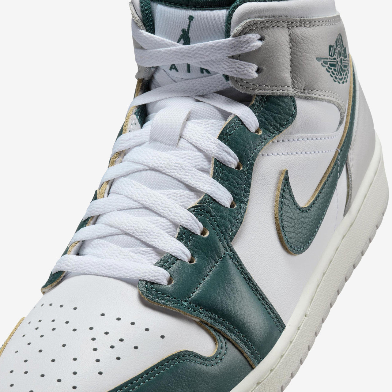 Air Jordan 1 Mid SE | FQ7720-103