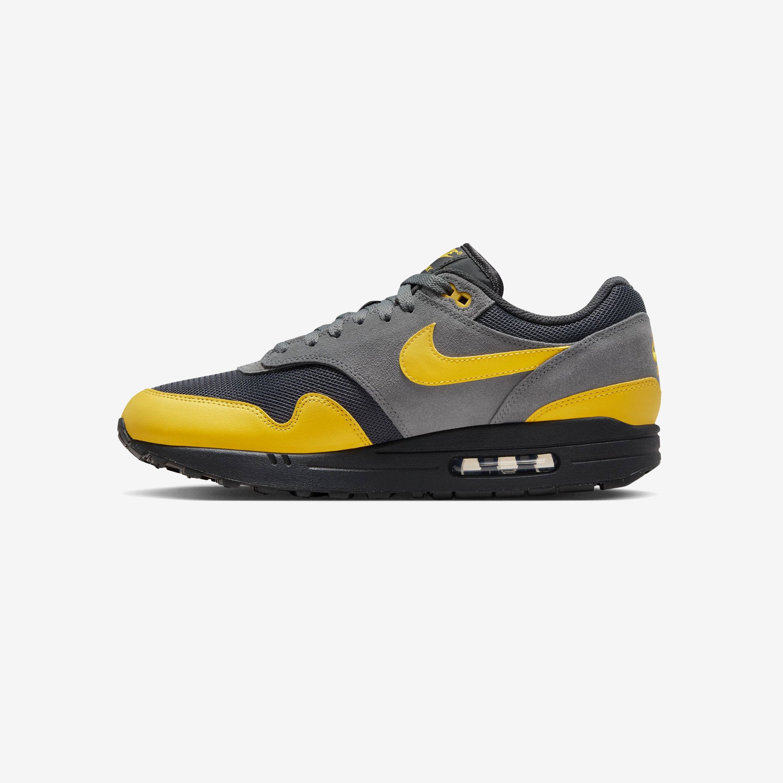 Air Max 1 Essential