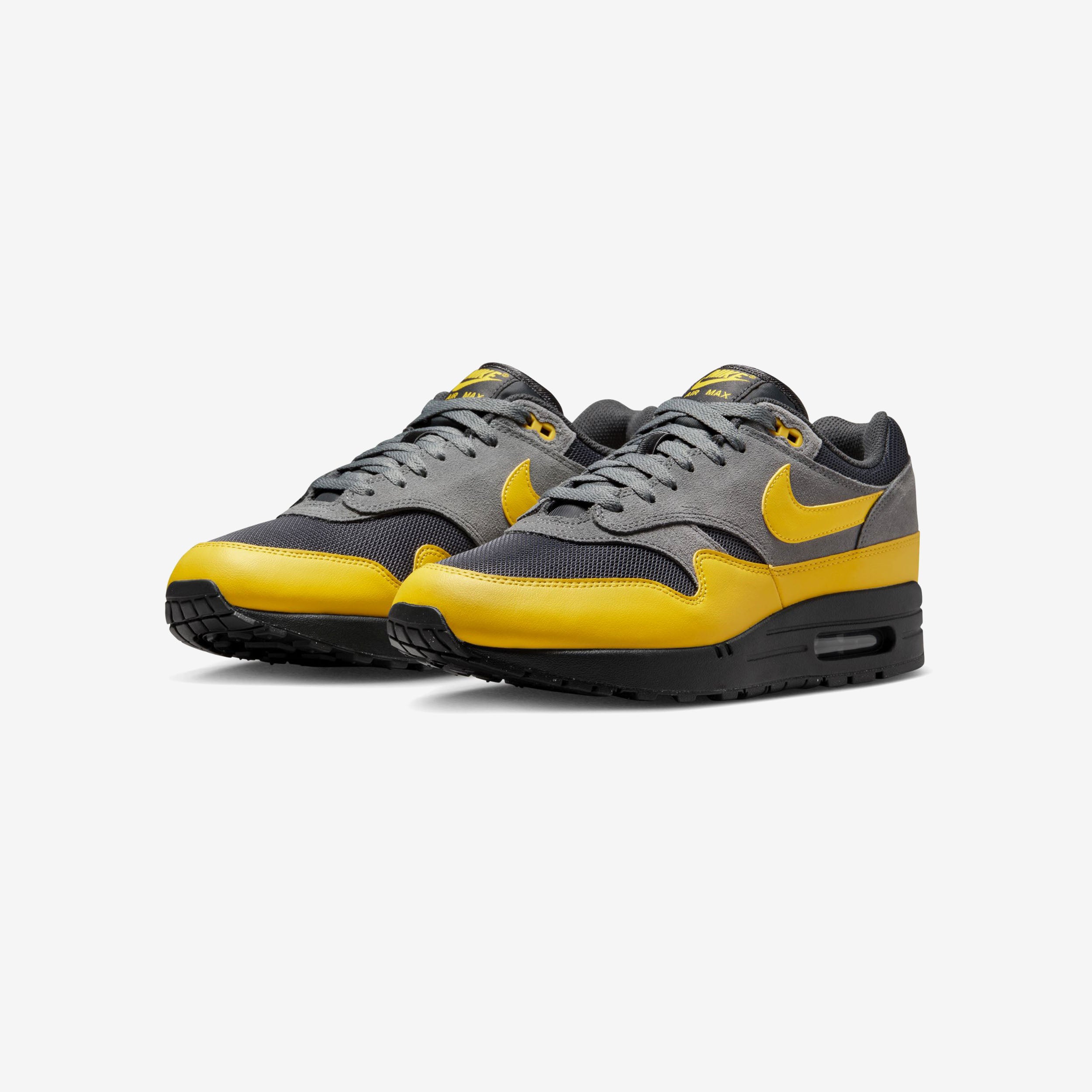 Air Max 1 Essential