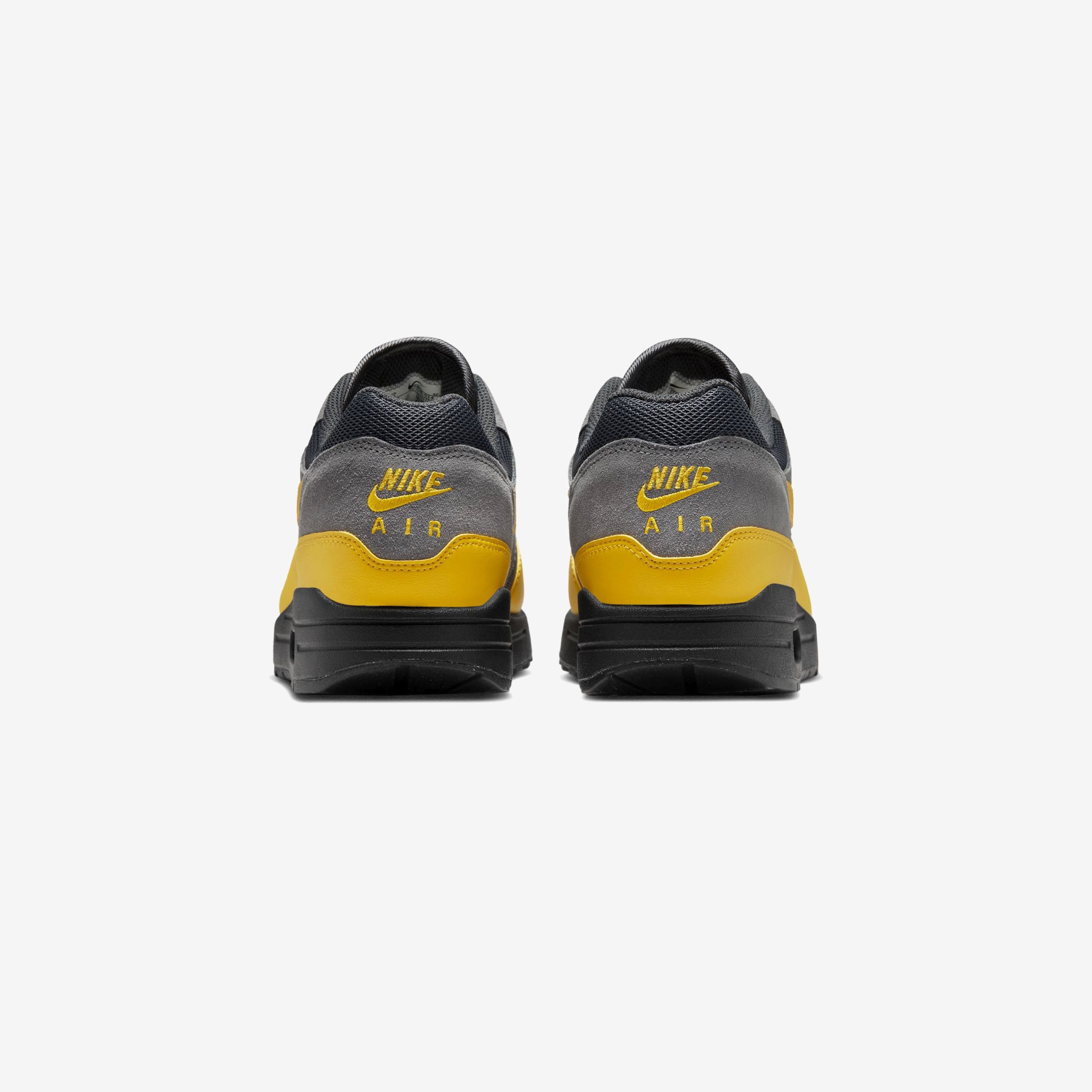 Air Max 1 Essential