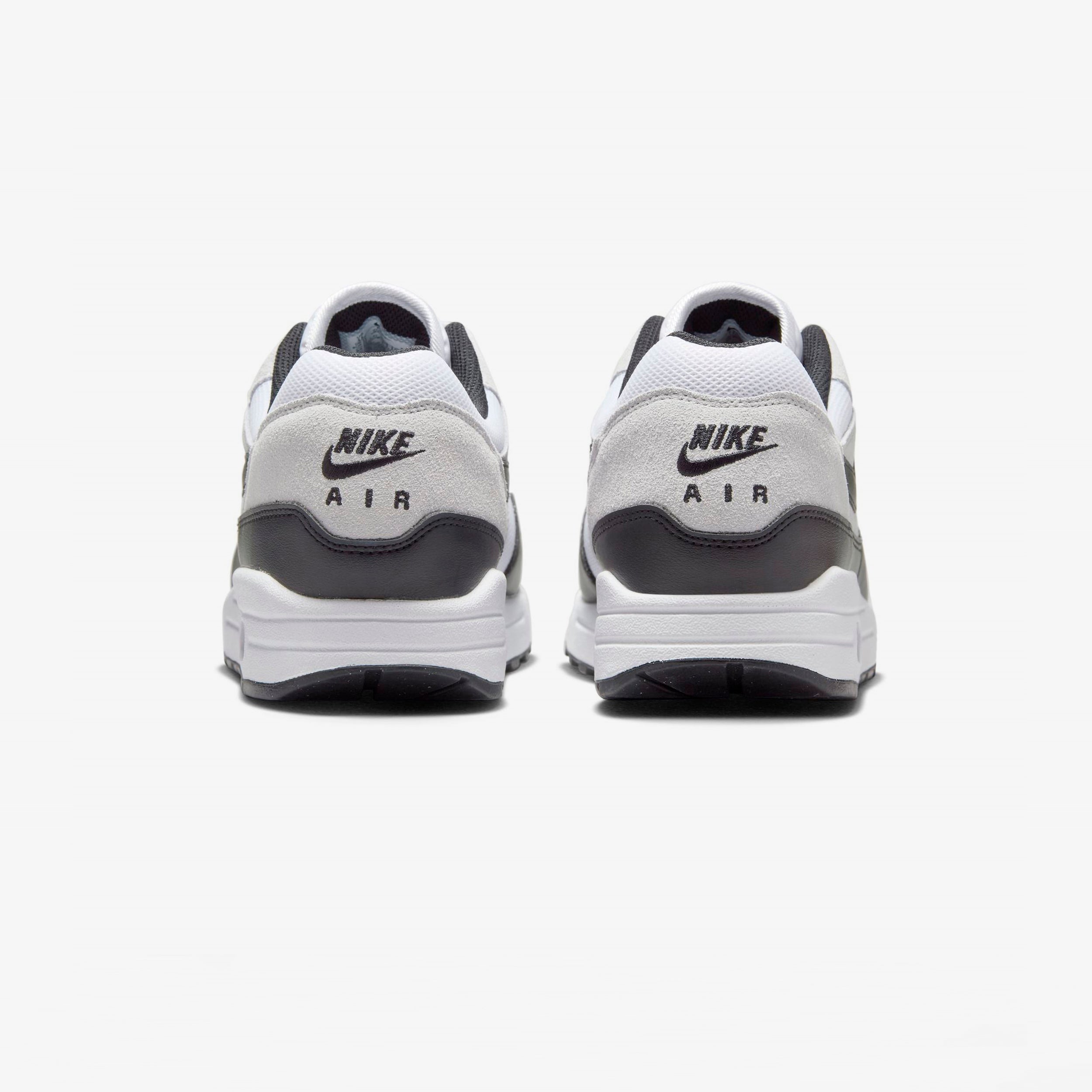 Air Max 1 Essential