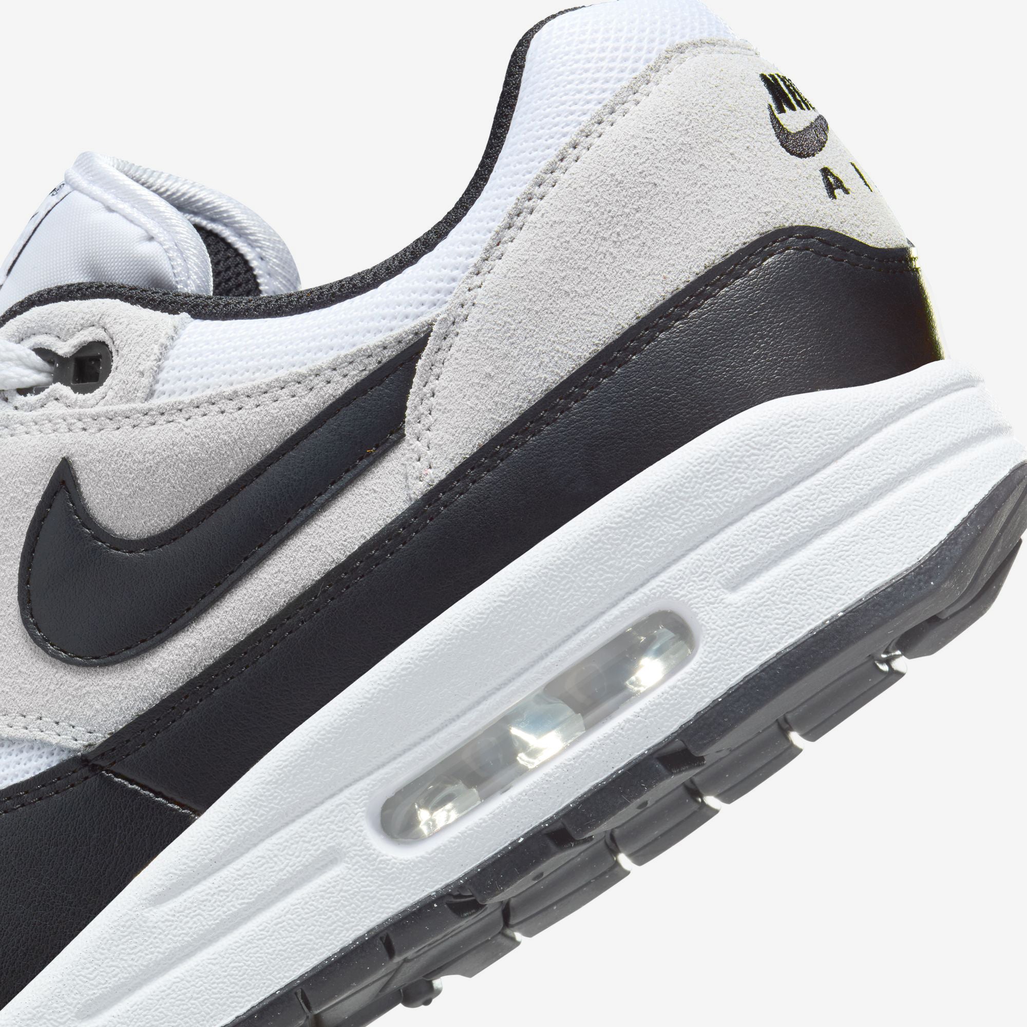 Air Max 1 Essential