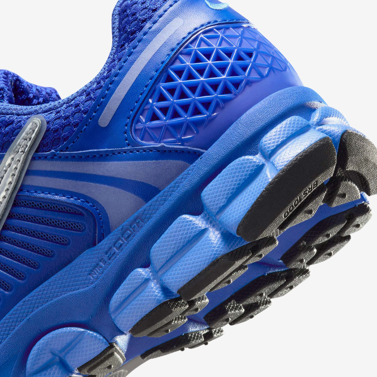 Wmns Zoom Vomero 5  | HJ7328-445