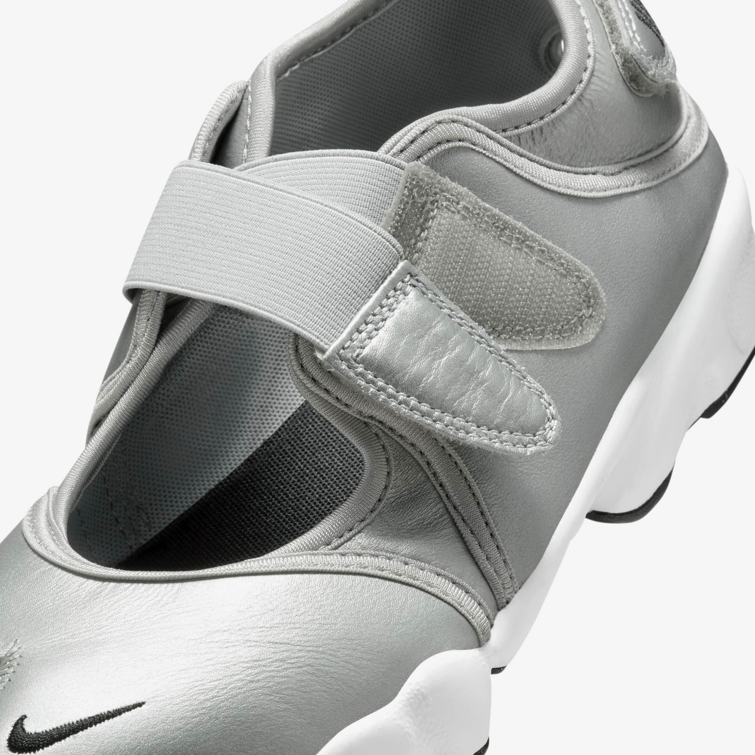Wmns Air Rift
