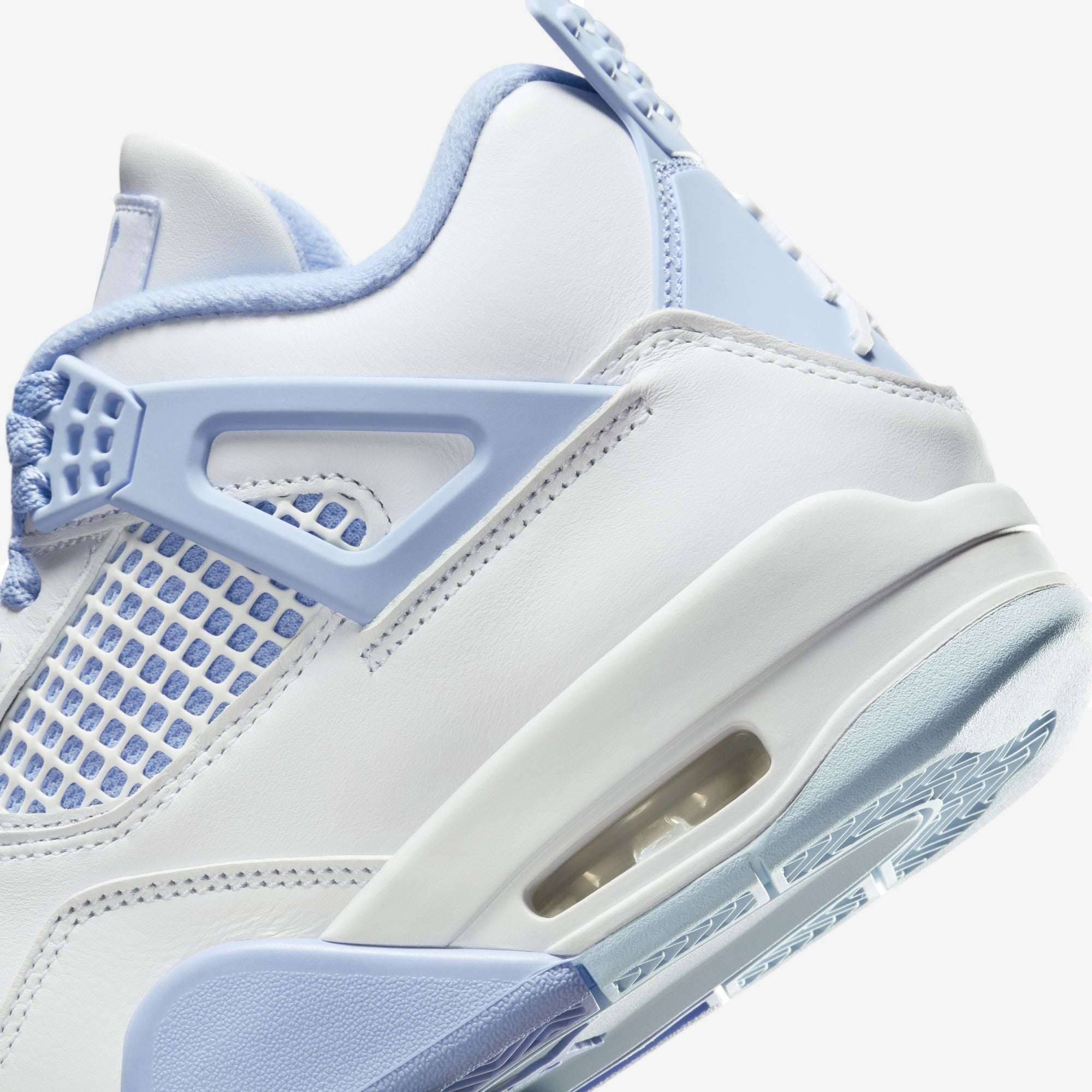 Wmns Air Jordan 4 Retro