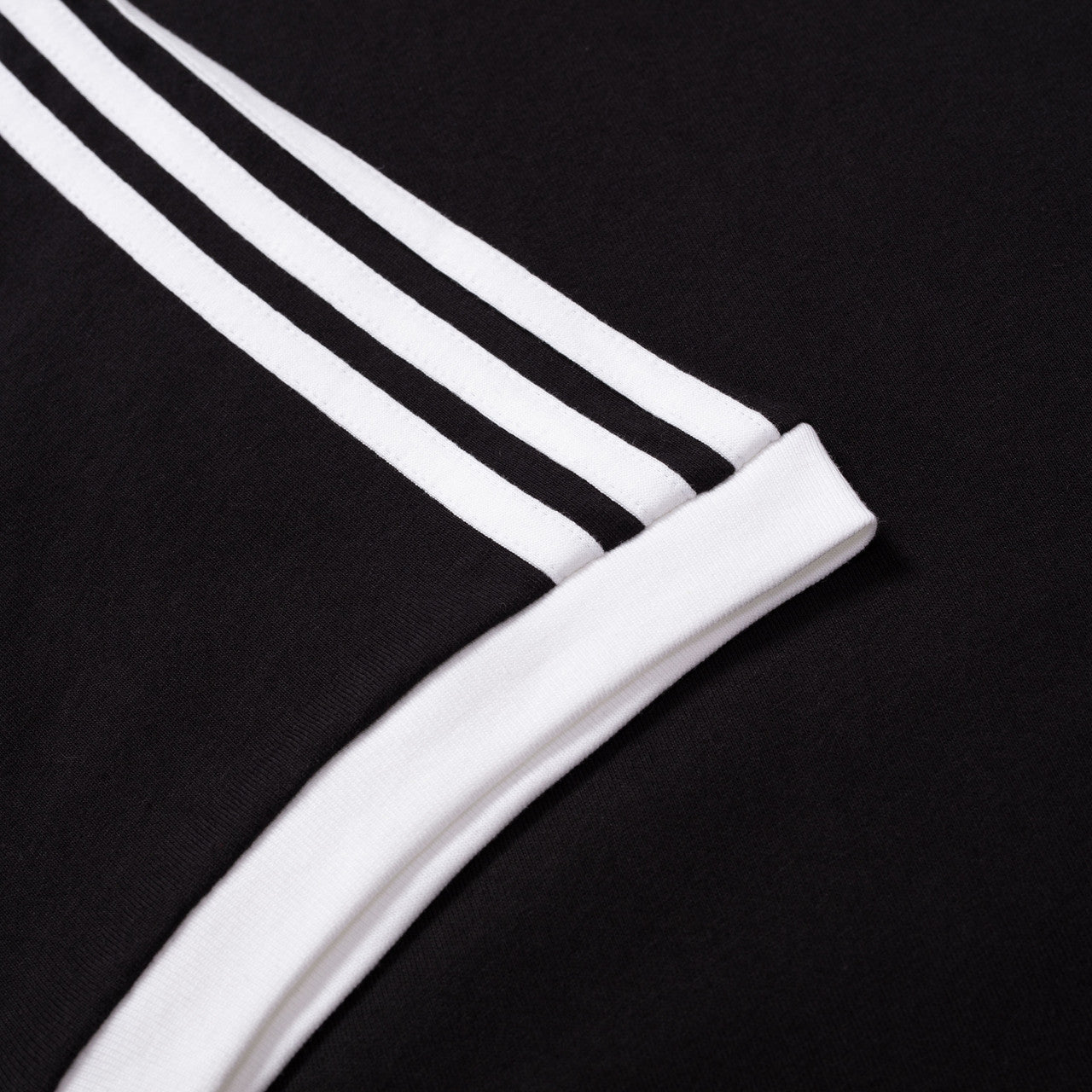Adicolor Classics 3-Stripes Tee | IA4845