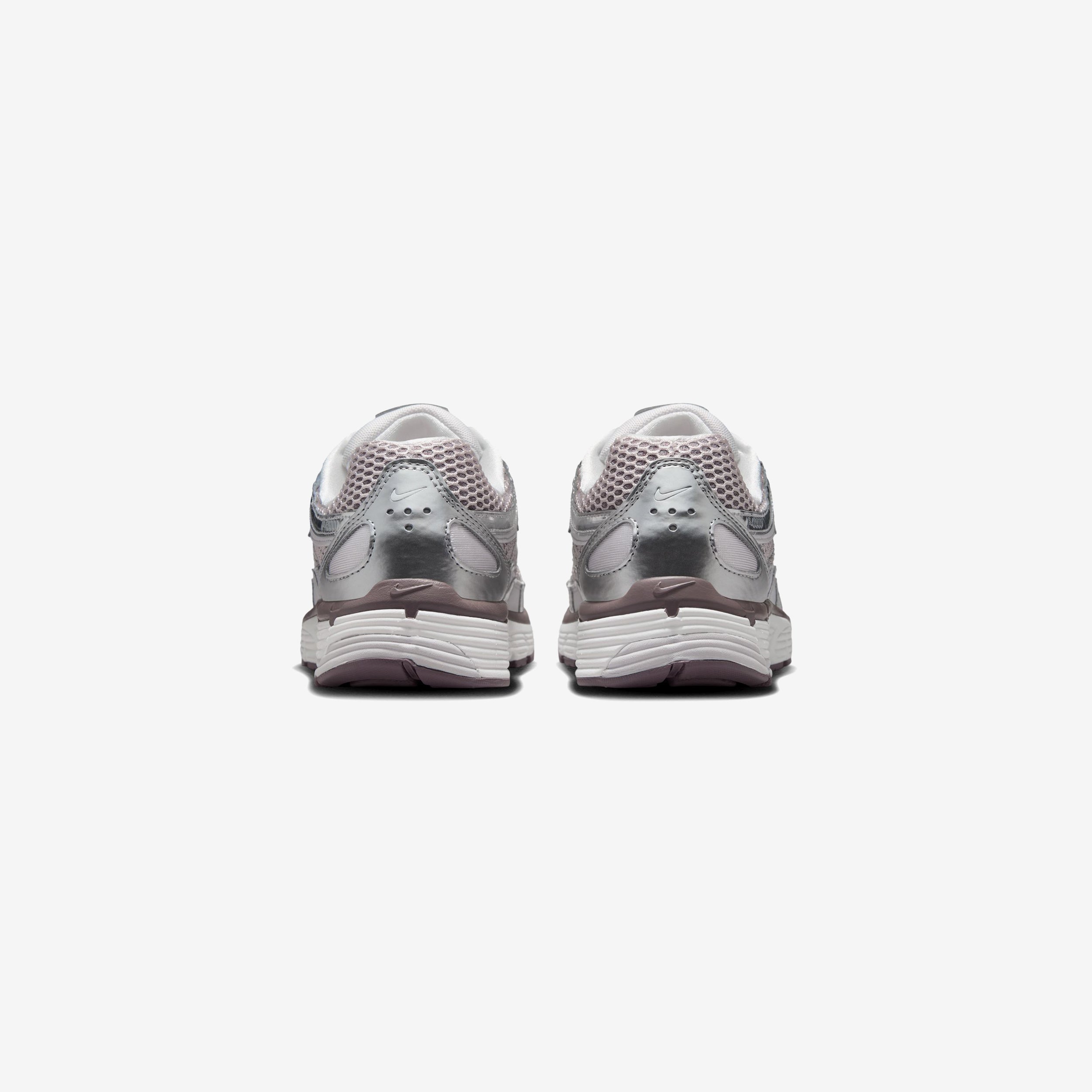 Wmns P-6000