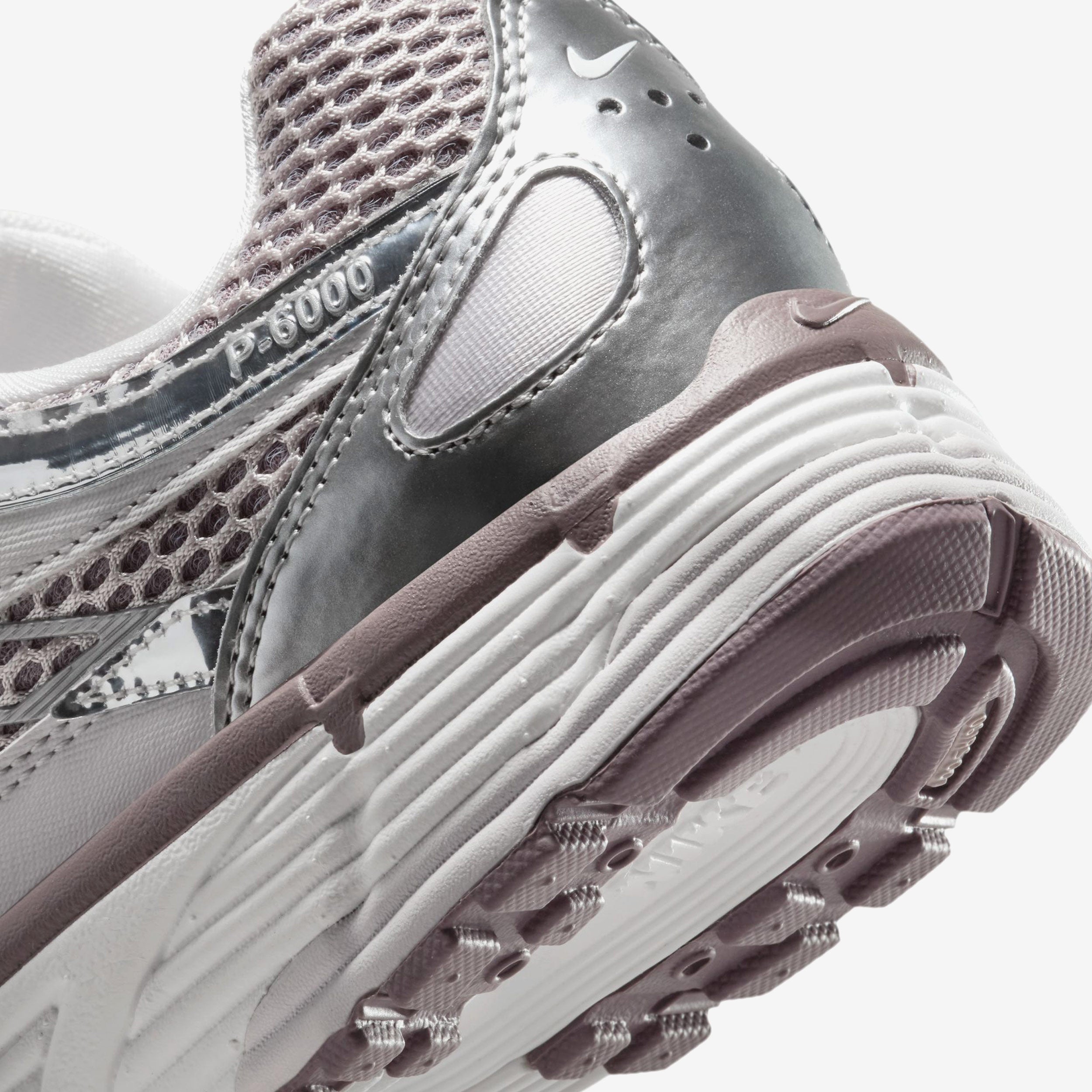 Wmns P-6000