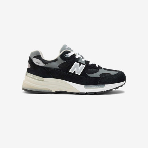 992