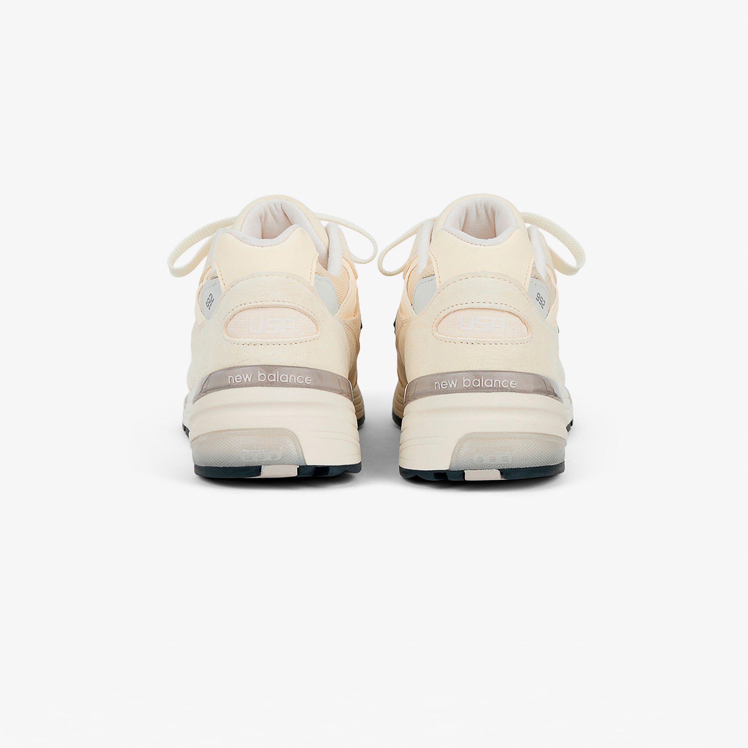 992